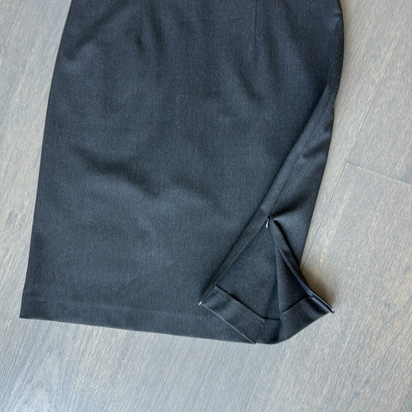 Cocktail Dress by Derishow . US Size 6 - Picture 7 of 14